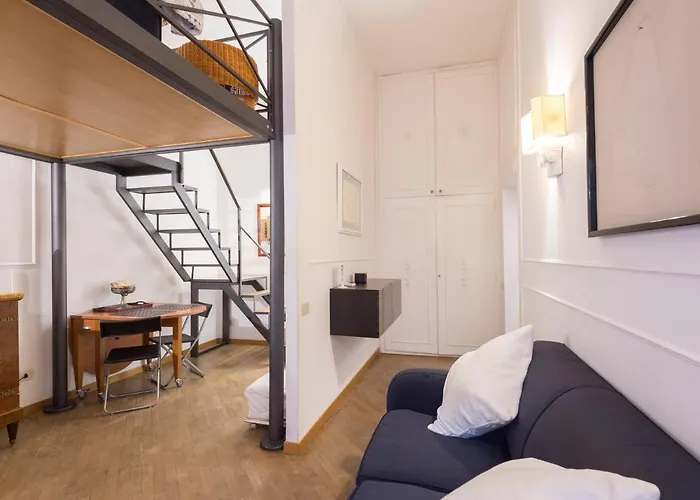 Spanish Steps Frezza Loft Roma