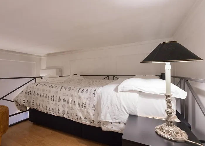 Spanish Steps Frezza Loft *